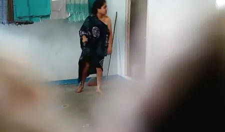 Nhà trị liệu thể thao-nhân viên mát-xa sẽ làm mọi thứ có thể để phục hồi phim sec gai tre dep các cầu thủ trong đội