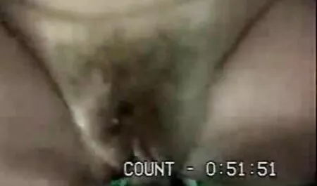 Hai sexy gà con xem phim sec thú thưởng thức một cứng vòi nước whipping