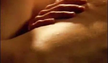 Trưởng thành đồi trụy hàng xóm muốn xem seck đến Mẹ kiếp với một người đàn ông