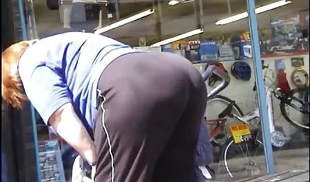 Người fucks của anh ấy lưỡi và ngón tay các âm đạo của xem phim sec olai một trưởng thành khiêu dâm ngôi sao trước khi làm tình