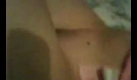 Ngon trẻ pornstar được một lớn sec nhst ở mặt với cum