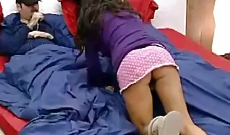 Đóng lên xem phim sec bo chong va nang dau gỗ mun bbw hút tinh ranh vì thuốc lá