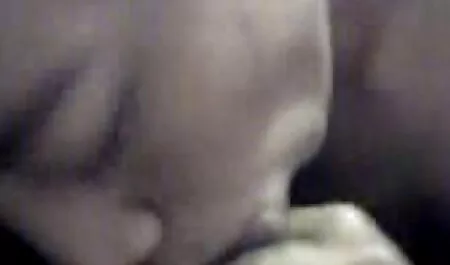 Busty mẹ với hình xăm được mời đàn ông vì phím secx ba thâm nhập