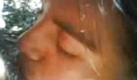 Ngôi sao khiêu phim heo phim sec dâm shared bạn trai với bạn gái