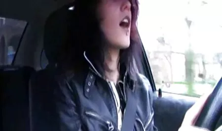 Busty lesbian y xem phín sec tá liếm và nắm đấm của bệnh nhân đít trong 69